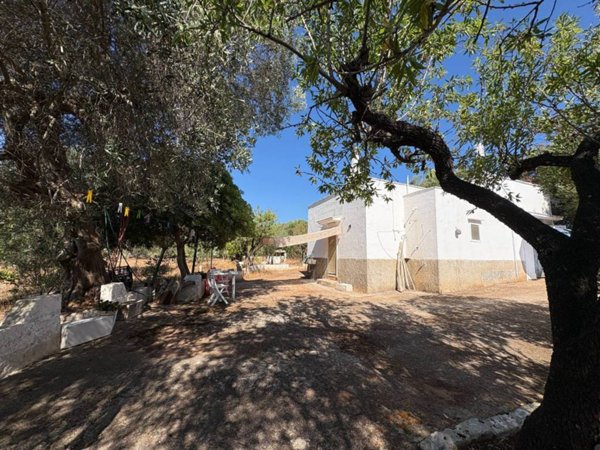 casa indipendente in vendita ad Ostuni