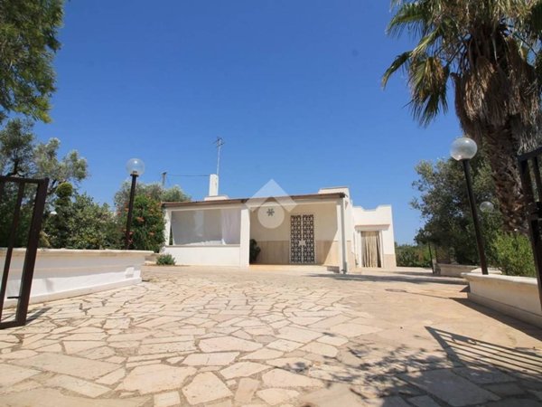 casa indipendente in vendita ad Ostuni