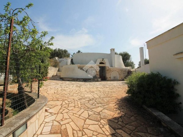 casa indipendente in vendita ad Ostuni in zona Ramunno Secondo