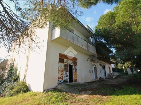 casa indipendente in vendita ad Ostuni in zona Ramunno Secondo