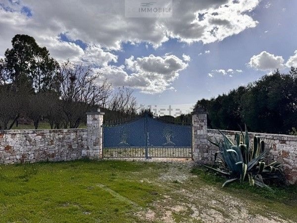 terreno in vendita ad Ostuni