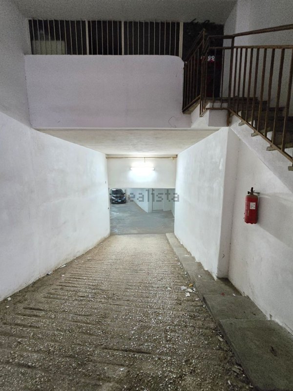 box auto in vendita ad Ostuni