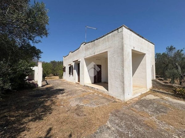 casa indipendente in vendita ad Ostuni in zona Ramunno Secondo