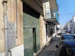 box auto in vendita ad Ostuni