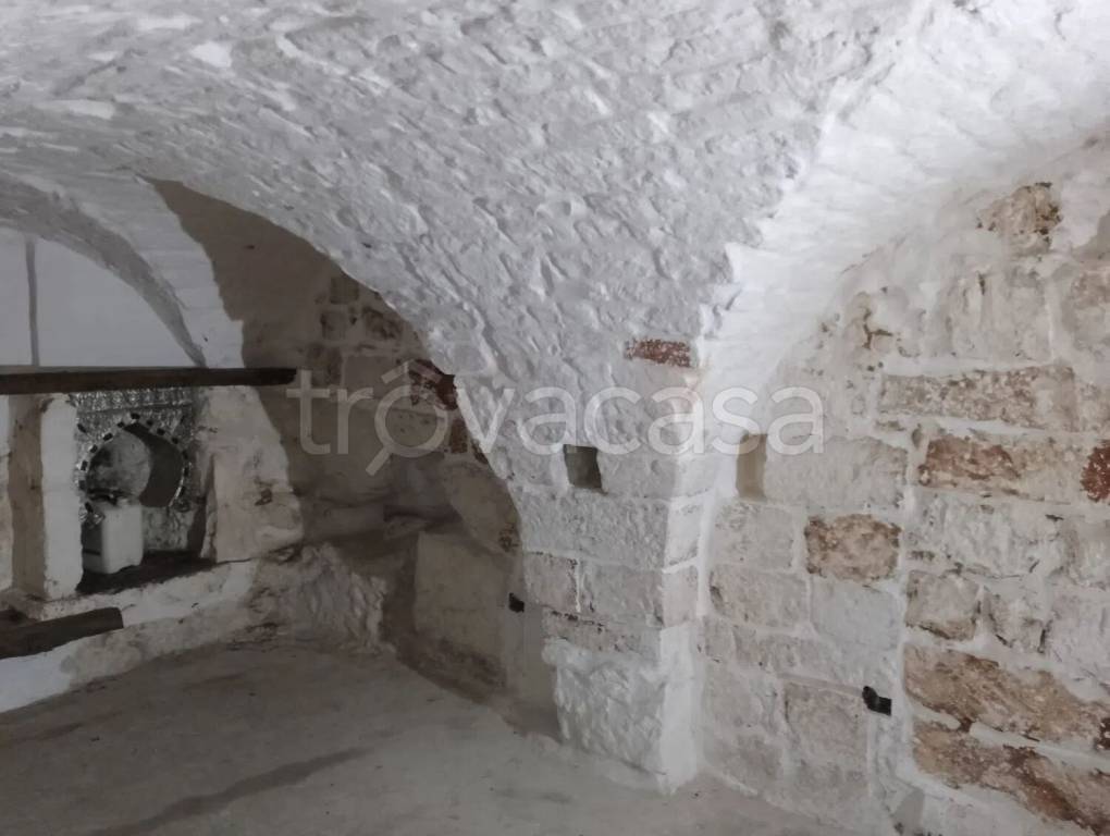 box auto in vendita ad Ostuni