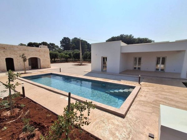 casa indipendente in vendita ad Ostuni