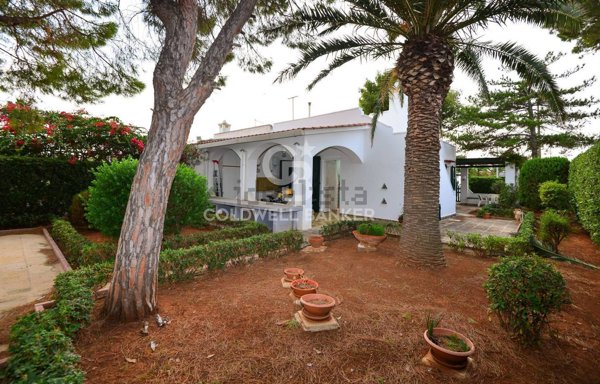 casa indipendente in vendita ad Ostuni in zona Ramunno Secondo