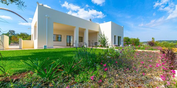 casa indipendente in vendita ad Ostuni