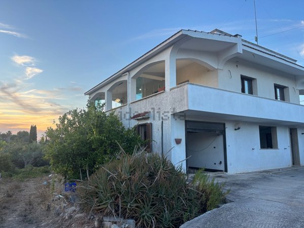 casa indipendente in vendita ad Ostuni