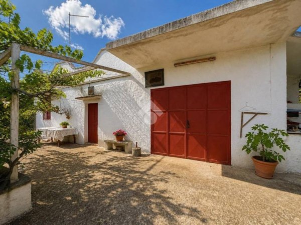 casa indipendente in vendita ad Ostuni