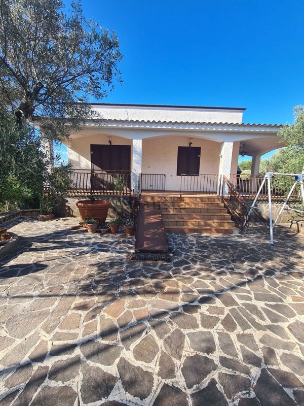casa indipendente in vendita ad Ostuni