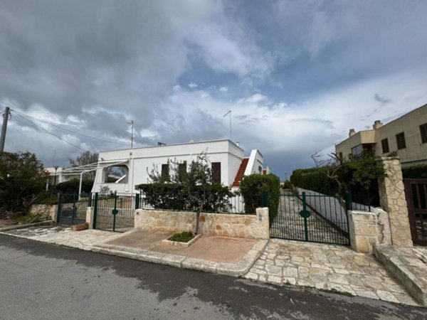 intera palazzina in vendita ad Ostuni