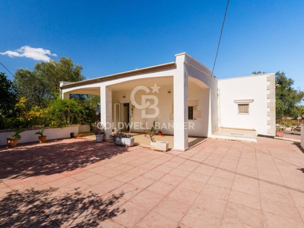 casa indipendente in vendita ad Ostuni