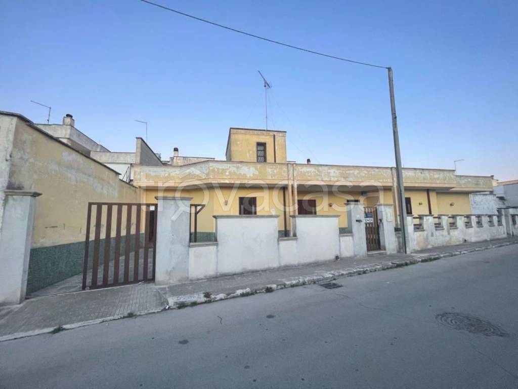 casa indipendente in vendita a San Donaci