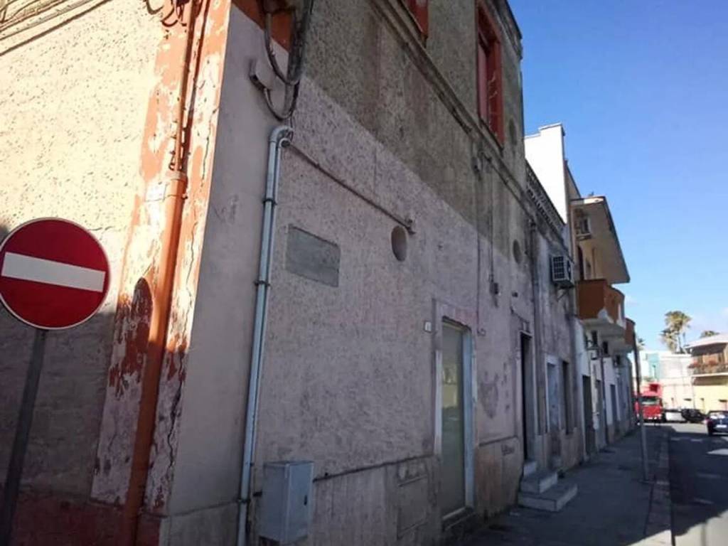 negozio in vendita a San Donaci