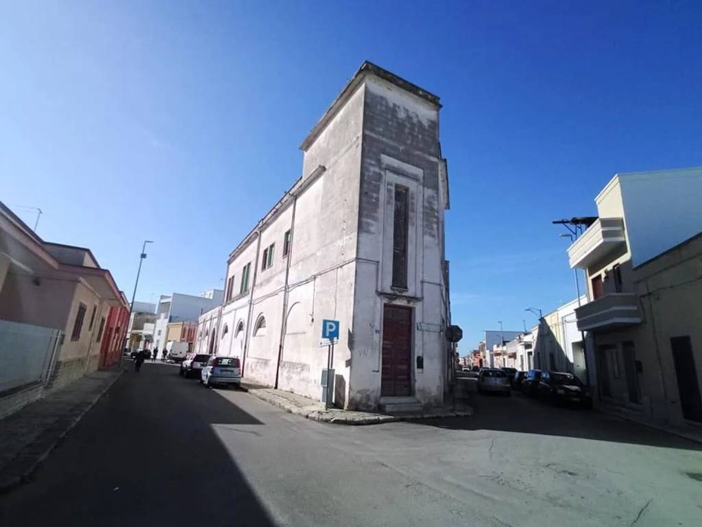 negozio in vendita a San Donaci