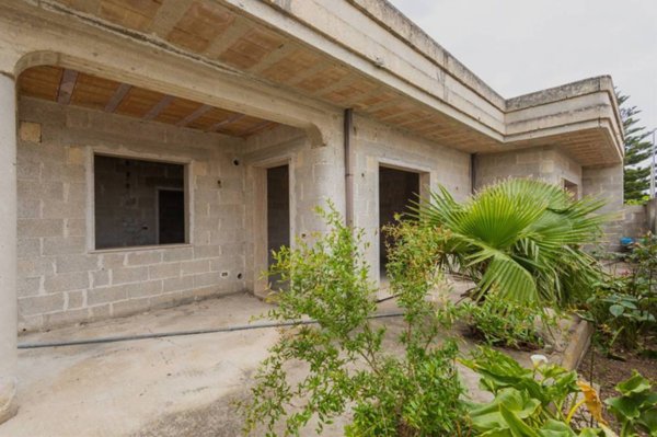 casa indipendente in vendita a San Donaci