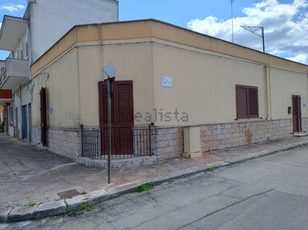 casa indipendente in vendita a San Donaci