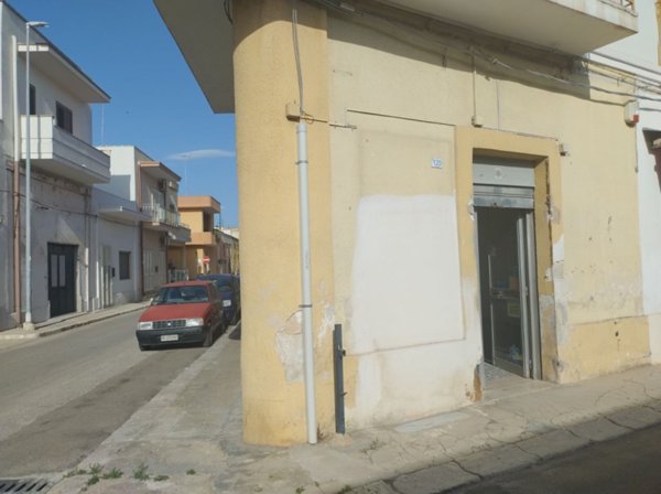 locale commerciale in vendita a San Donaci