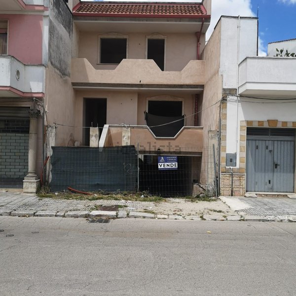 casa indipendente in vendita a San Donaci