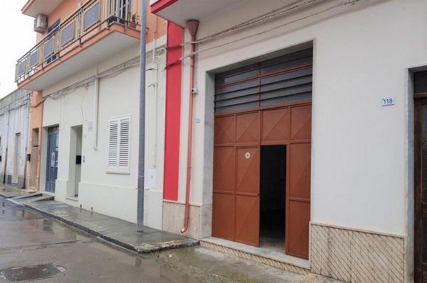 negozio in vendita a San Donaci