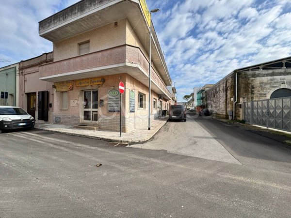 negozio in vendita a San Donaci