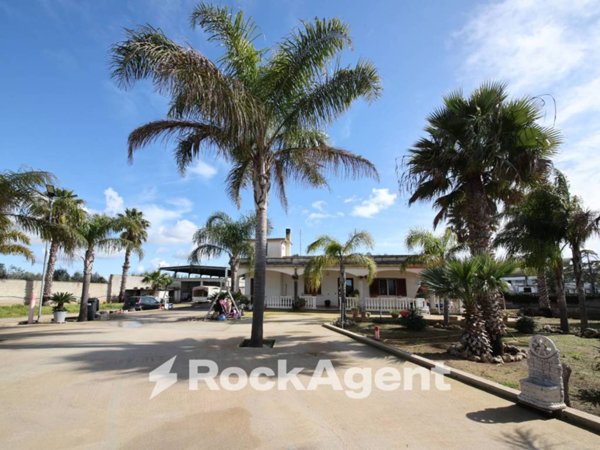 casa indipendente in vendita a San Donaci