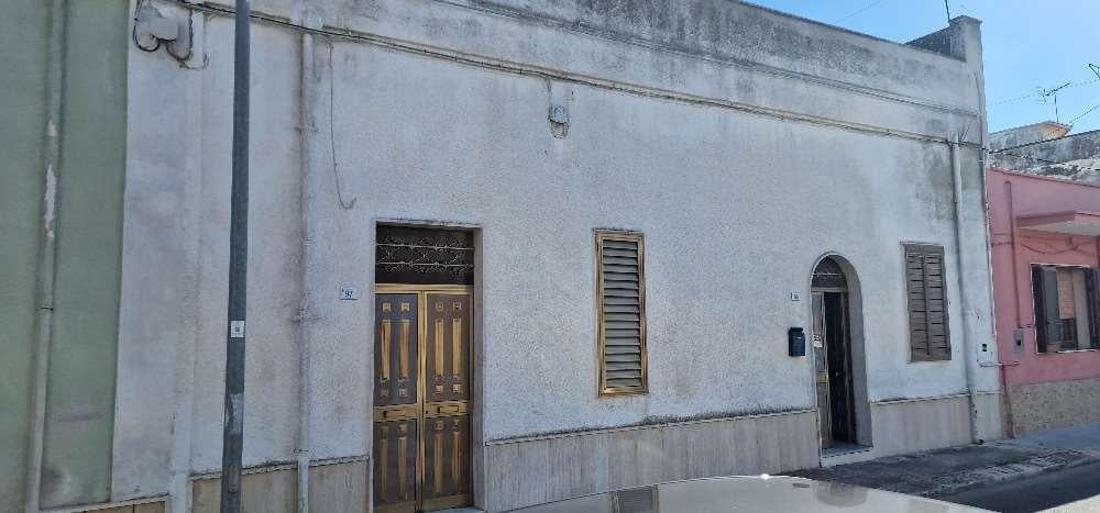 casa indipendente in vendita a San Donaci