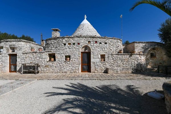 casa indipendente in vendita a San Michele Salentino