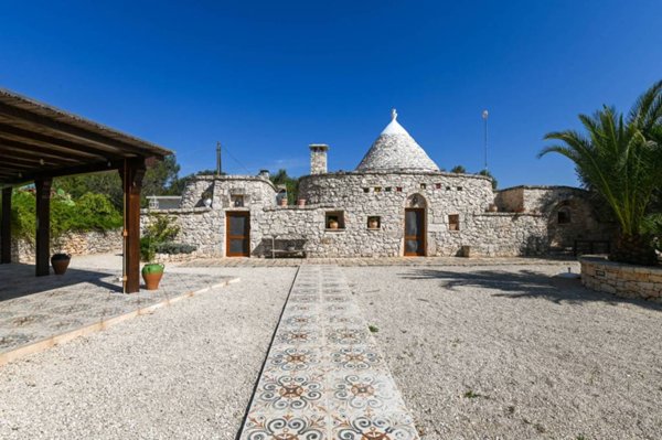 casa indipendente in vendita a San Michele Salentino