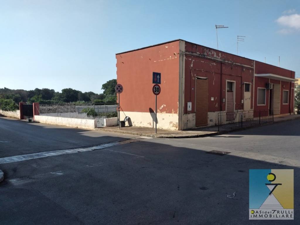 casa indipendente in vendita a San Michele Salentino