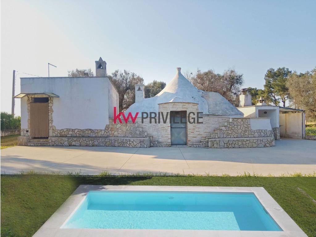 casa indipendente in vendita a San Michele Salentino