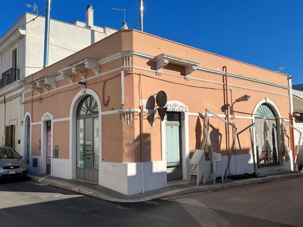 locale commerciale in vendita a San Michele Salentino