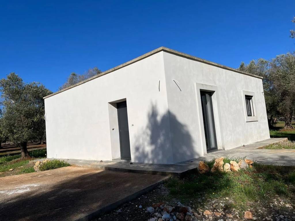 casa indipendente in vendita a San Michele Salentino