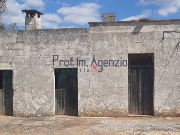 casa indipendente in vendita a San Michele Salentino