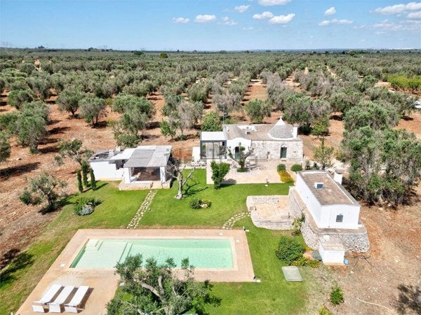 casa indipendente in vendita a San Michele Salentino