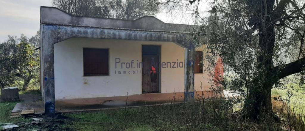 casa indipendente in vendita a San Michele Salentino