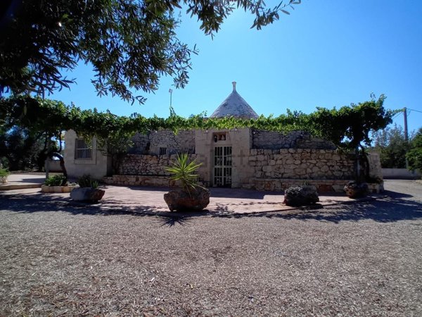 casa indipendente in vendita a San Michele Salentino