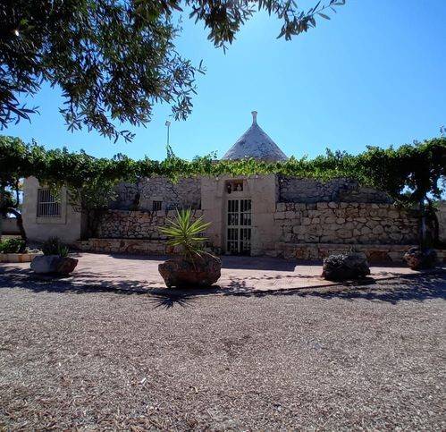 casa indipendente in vendita a San Michele Salentino