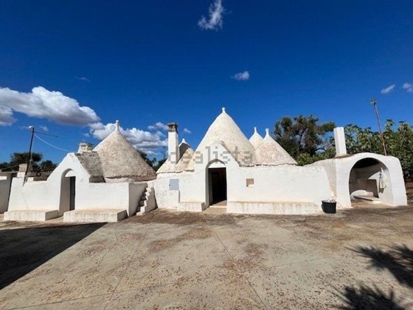 casa indipendente in vendita a San Michele Salentino