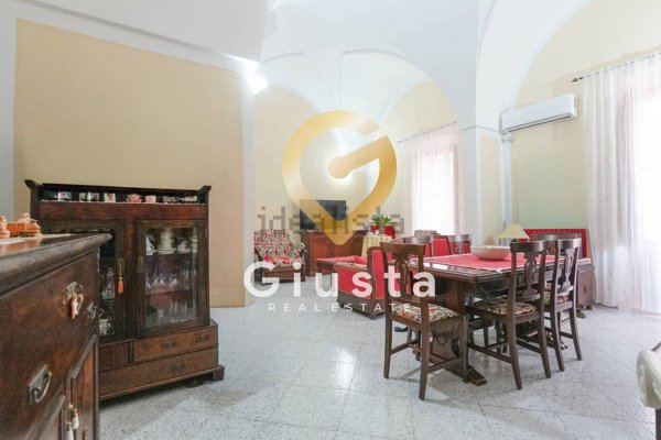 casa indipendente in vendita a San Michele Salentino