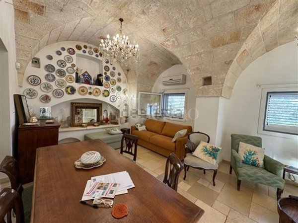 casa indipendente in vendita a San Michele Salentino