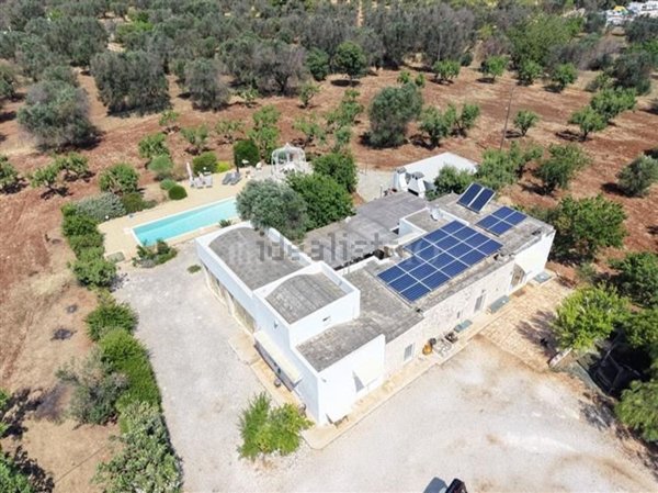 casa indipendente in vendita a San Michele Salentino