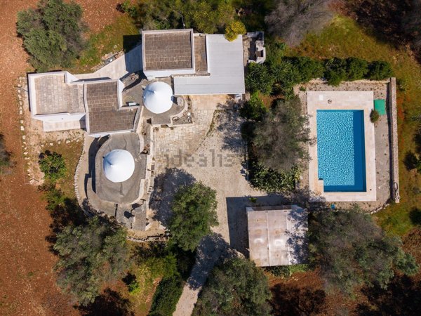 casa indipendente in vendita a San Michele Salentino