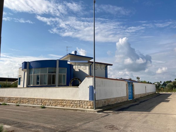 casa indipendente in vendita a San Pietro Vernotico in zona Campo di Mare