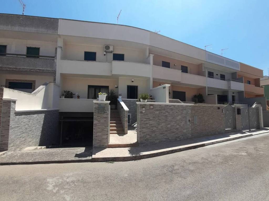 casa indipendente in vendita a San Pietro Vernotico