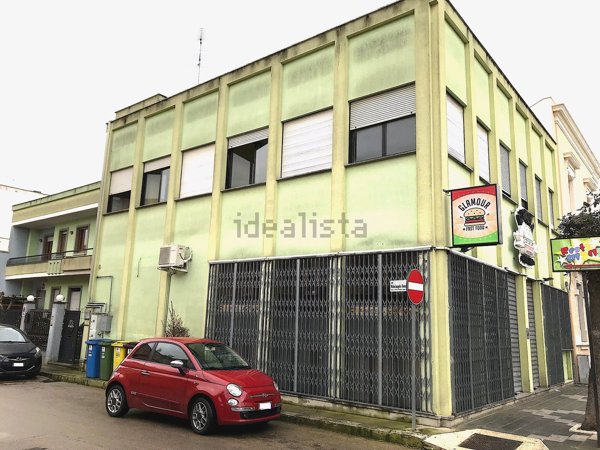 locale commerciale in vendita a San Pietro Vernotico