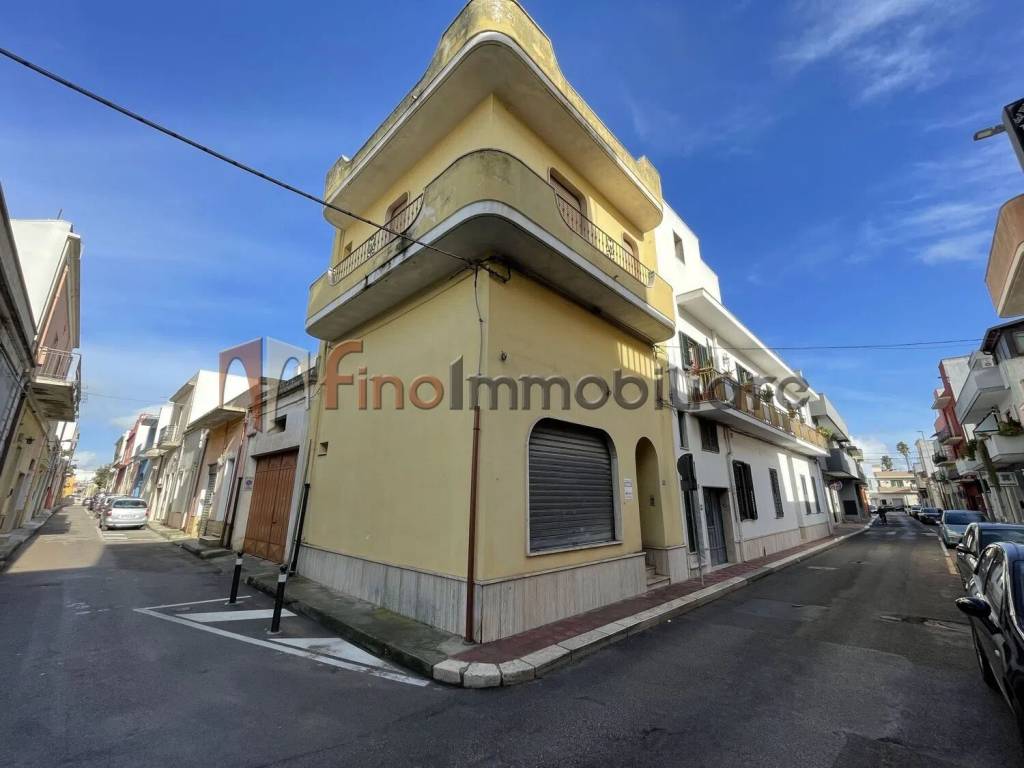 locale commerciale in vendita a San Pietro Vernotico