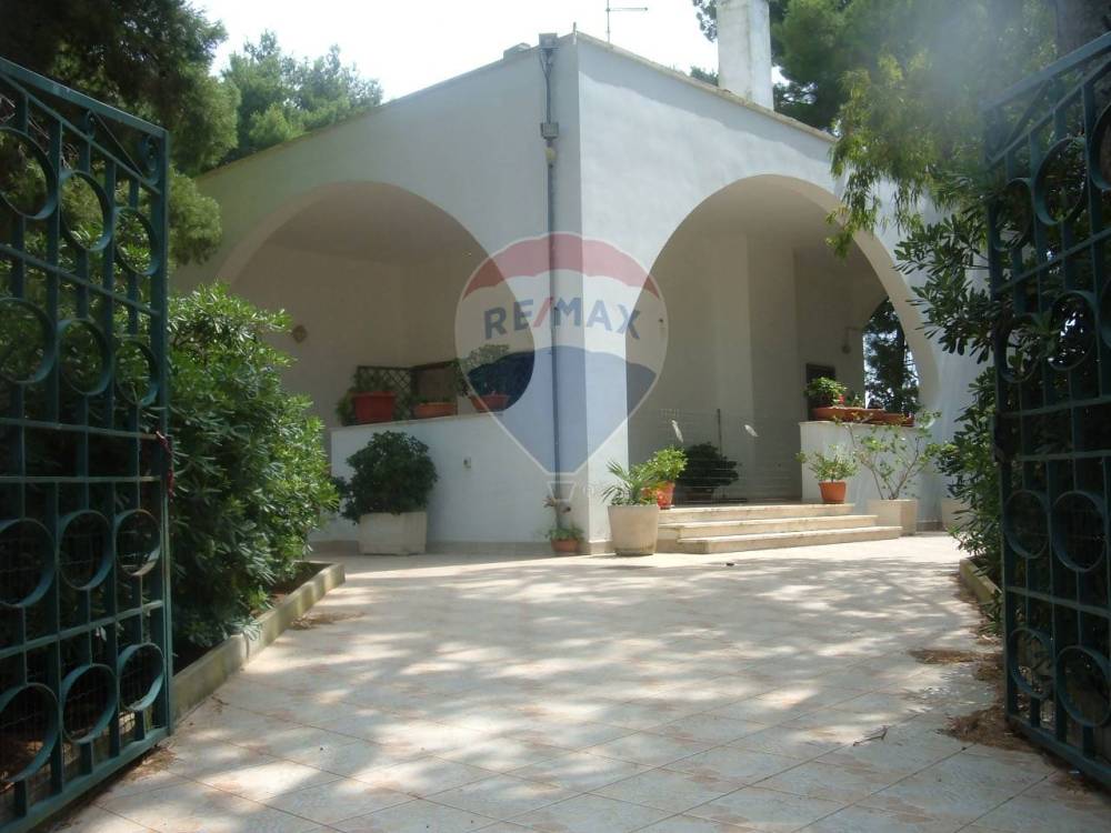casa indipendente in vendita a San Pietro Vernotico in zona Campo di Mare