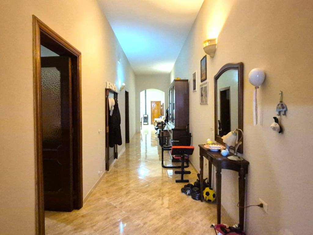 intera palazzina in vendita a San Pietro Vernotico